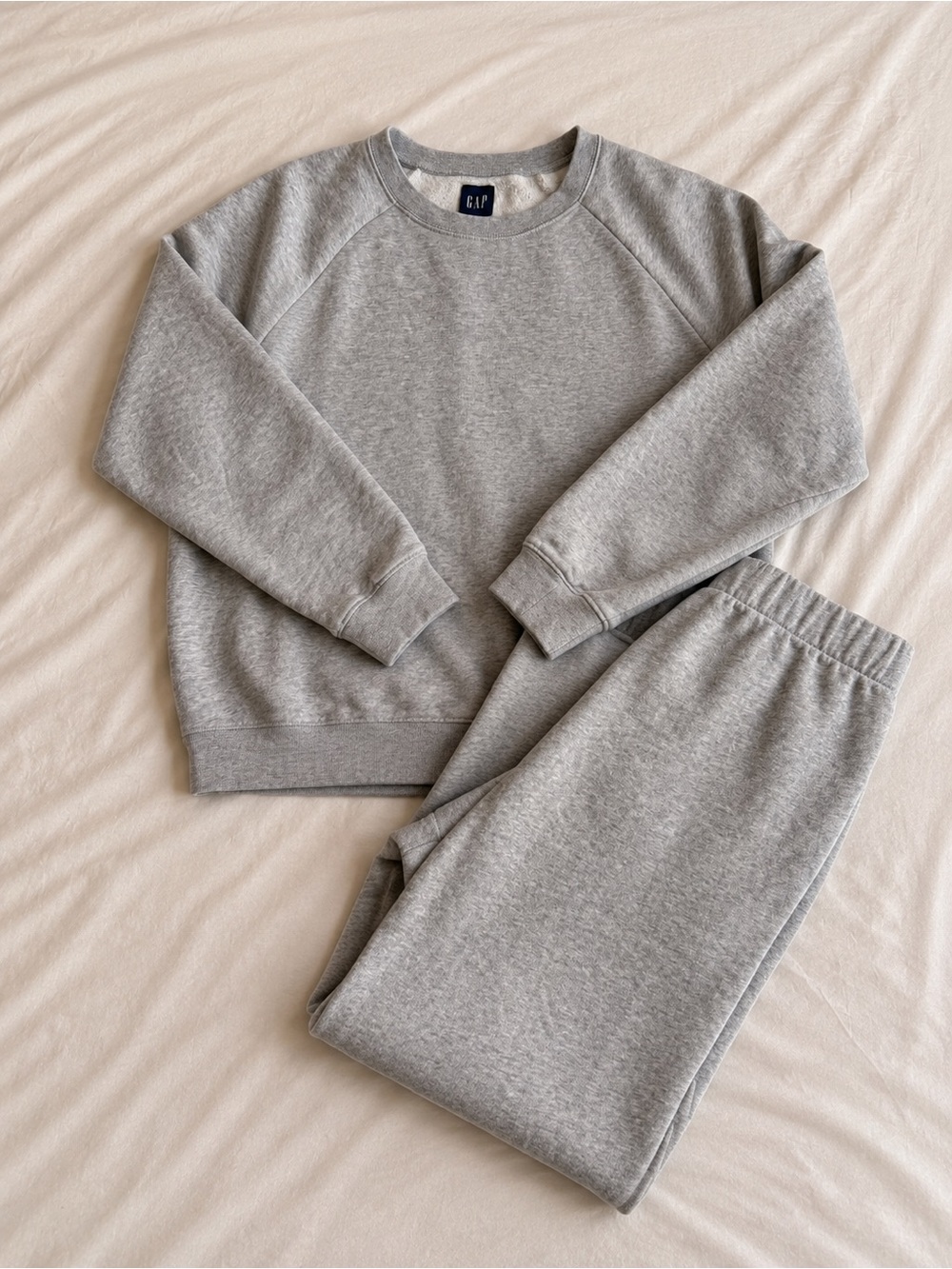 GAP Women's Crewneck Sweater with Joggers - Heather Gray